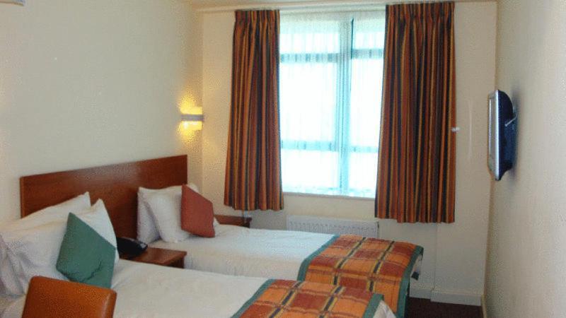 Sefton Express Hotel Ballasalla Экстерьер фото