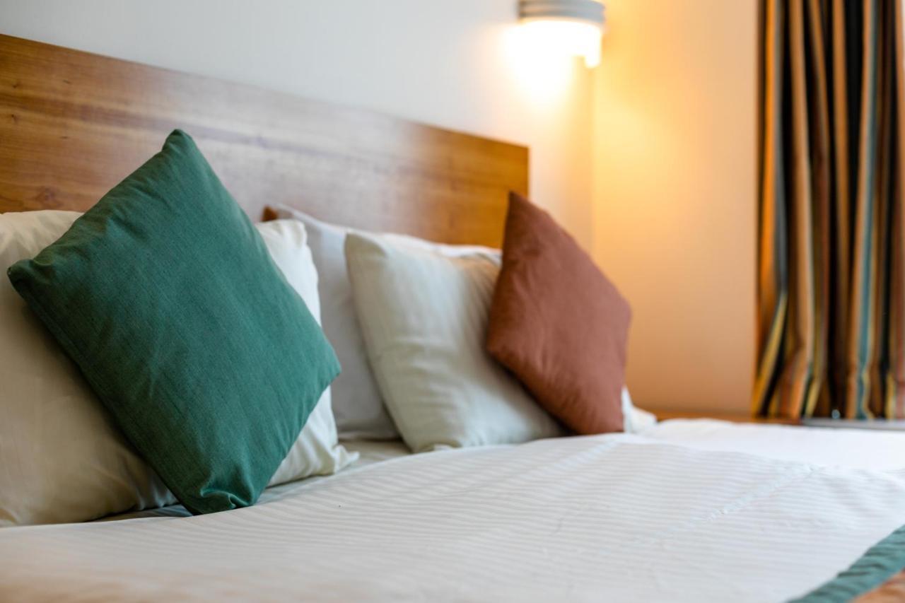 Sefton Express Hotel Ballasalla Экстерьер фото